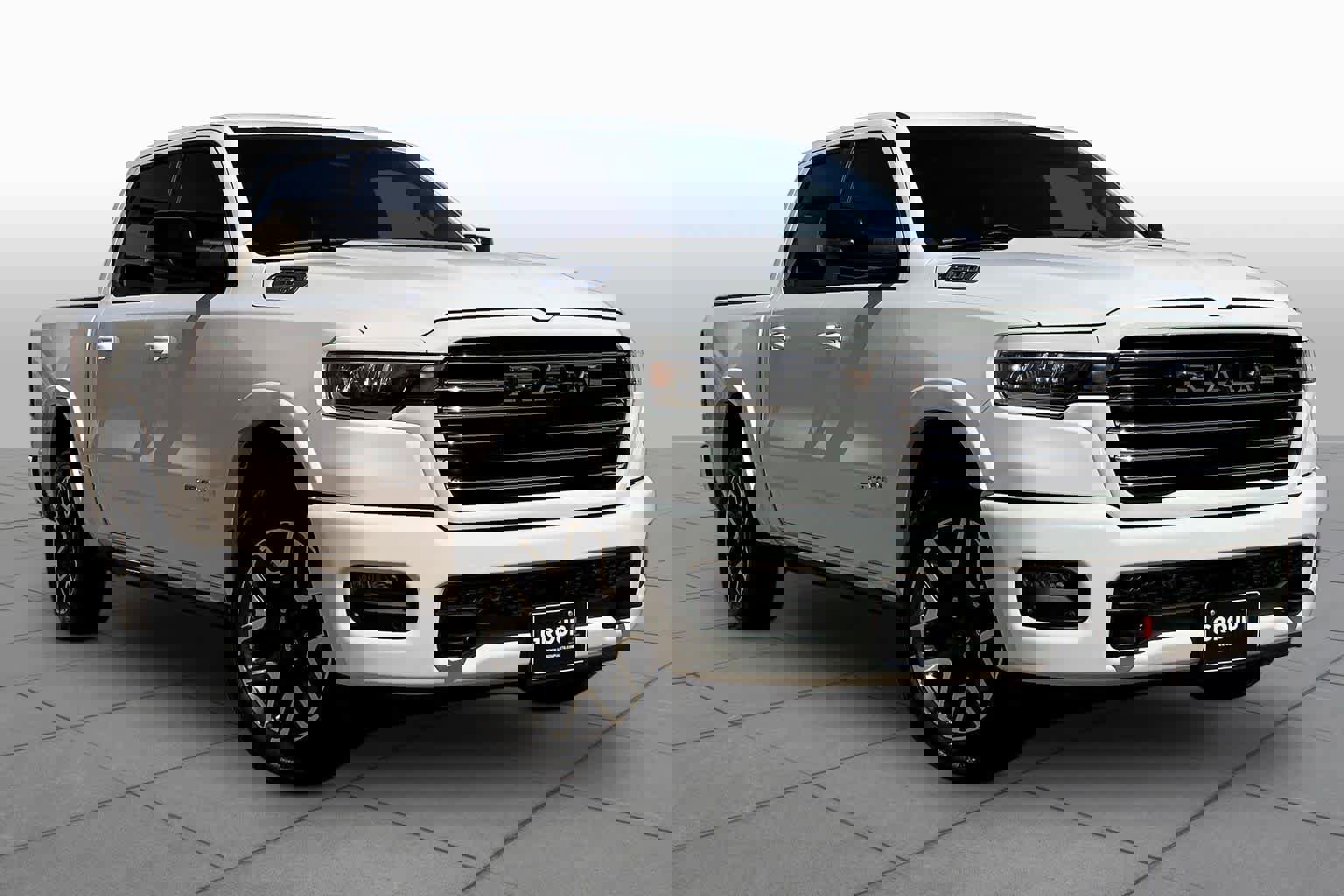 Used 2025 RAM 1500 Laramie w/ Laramie Southwest Edition AWD/4WD image 2