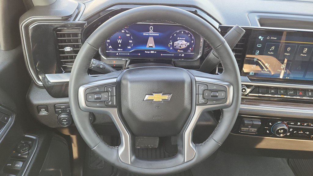 Used 2025 Chevrolet Silverado 1500 LT AWD/4WD image 28
