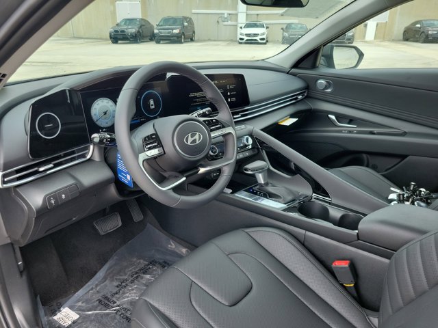 New 2026 Hyundai Elantra Limited FWD image 10