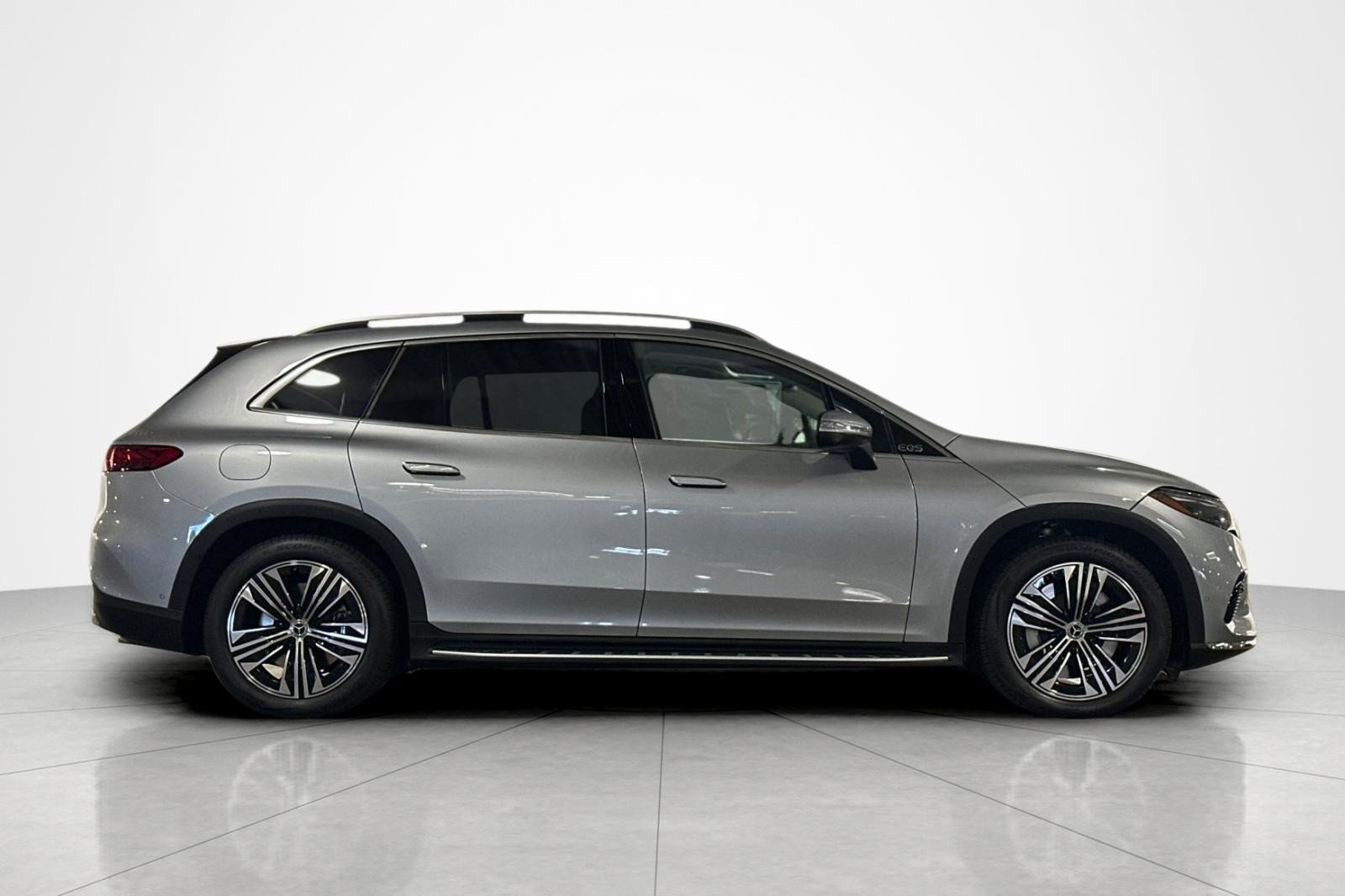 New 2026 Mercedes-Benz EQS 400 4MATIC SUV image 6
