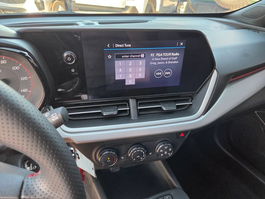 Used 2024 Chevrolet Trax RS FWD image 23