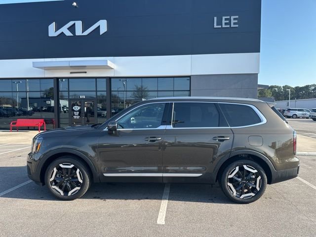 Used 2025 Kia Telluride EX