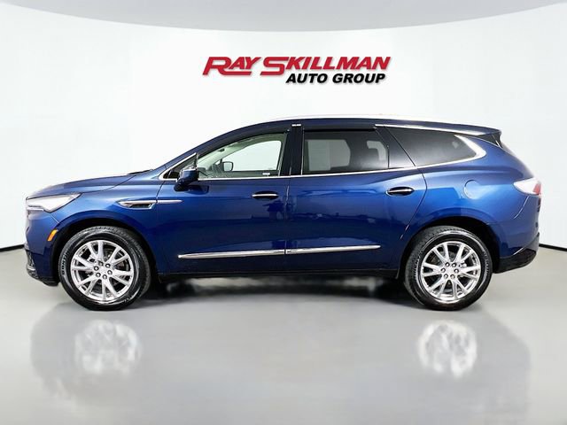Used 2022 Buick Enclave Premium w/ Experience Buick Package FWD image 4