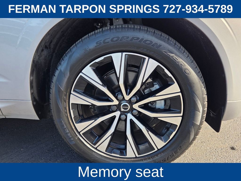 Used 2023 Volvo XC60 B5 Core w/ Climate Package AWD/4WD image 13