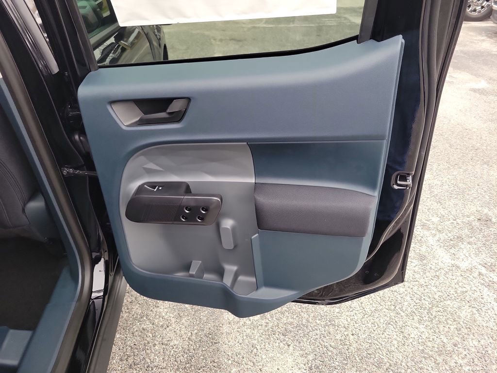 New 2026 Ford Maverick XL image 29