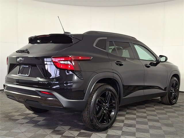 Used 2025 Chevrolet Trax ACTIV w/ Driver Confidence Package image 9