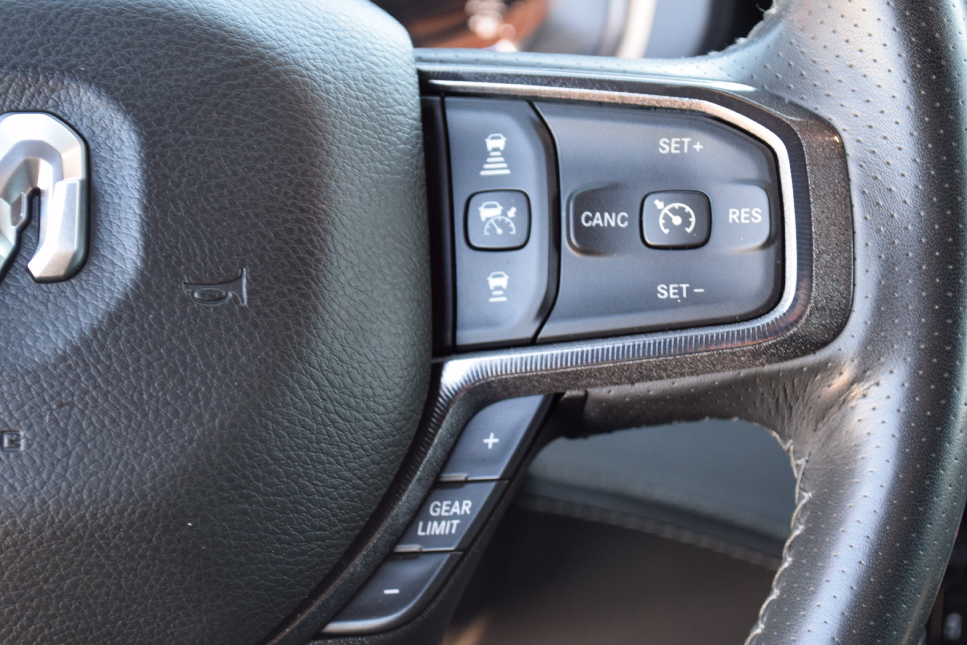 Used 2024 RAM 2500 Rebel w/ Safety Group AWD/4WD image 7