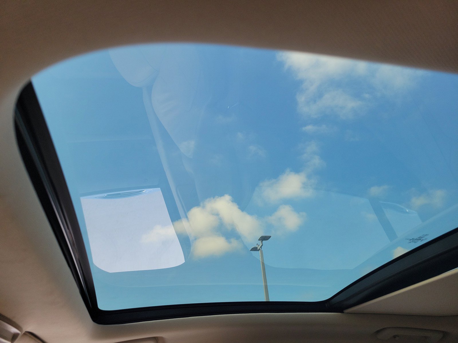 Used 2019 Lincoln Continental Reserve FWD image 27