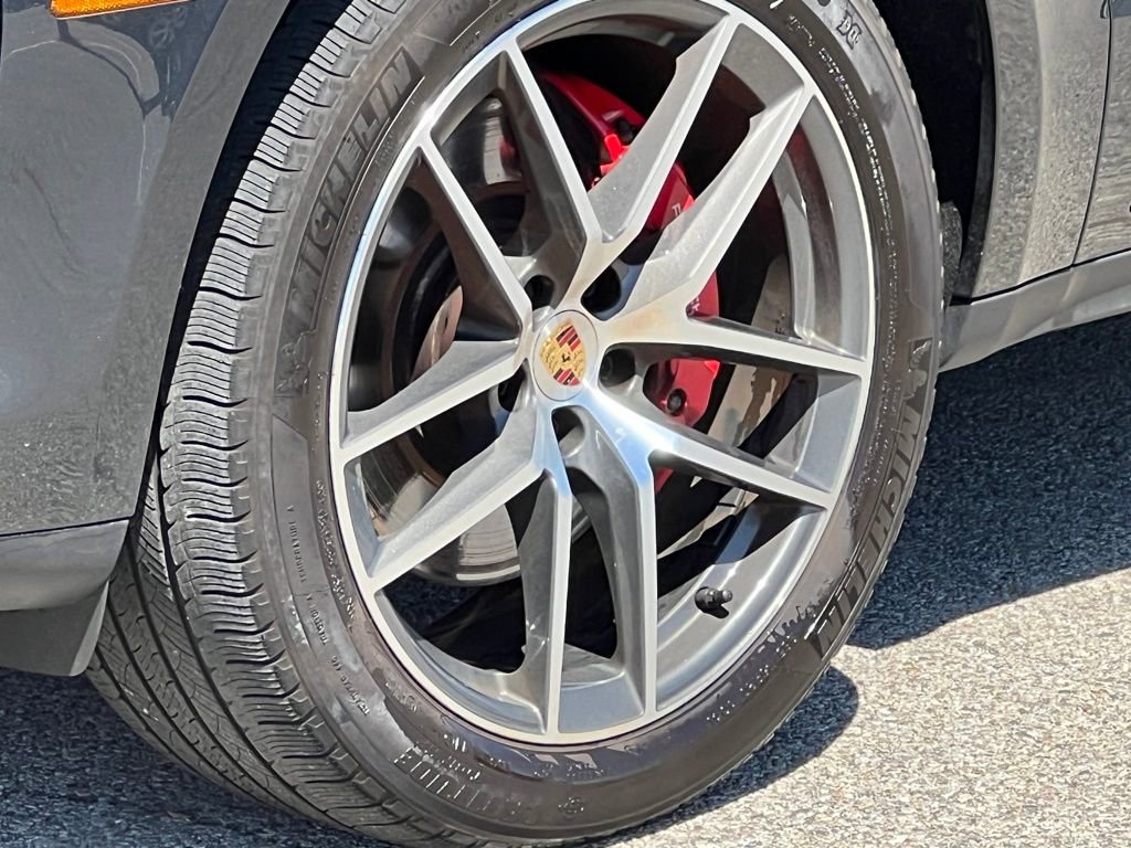 Used 2023 Porsche Macan S w/ Sport Chrono Package image 16