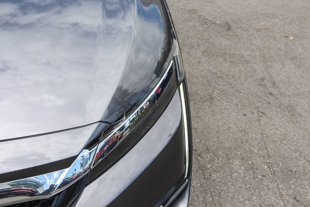 Used 2018 Honda Clarity Touring image 13