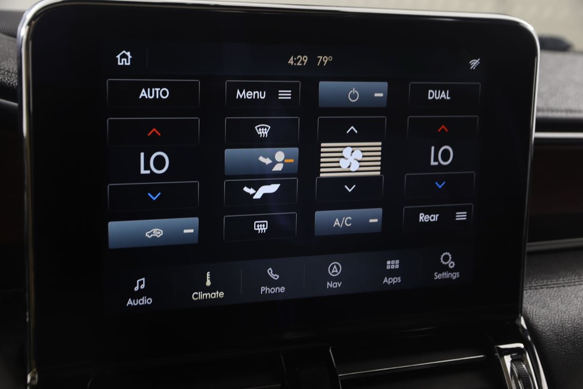 Used 2020 Lincoln Navigator Reserve AWD/4WD image 30