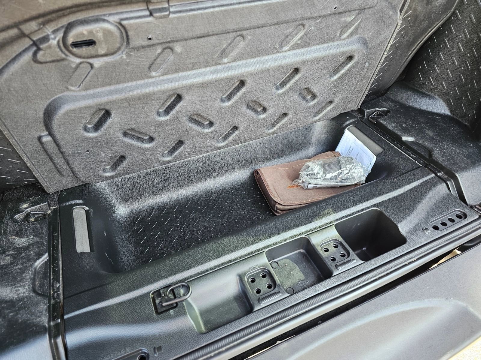 Used 2018 Jeep Wrangler Unlimited Sport S image 9