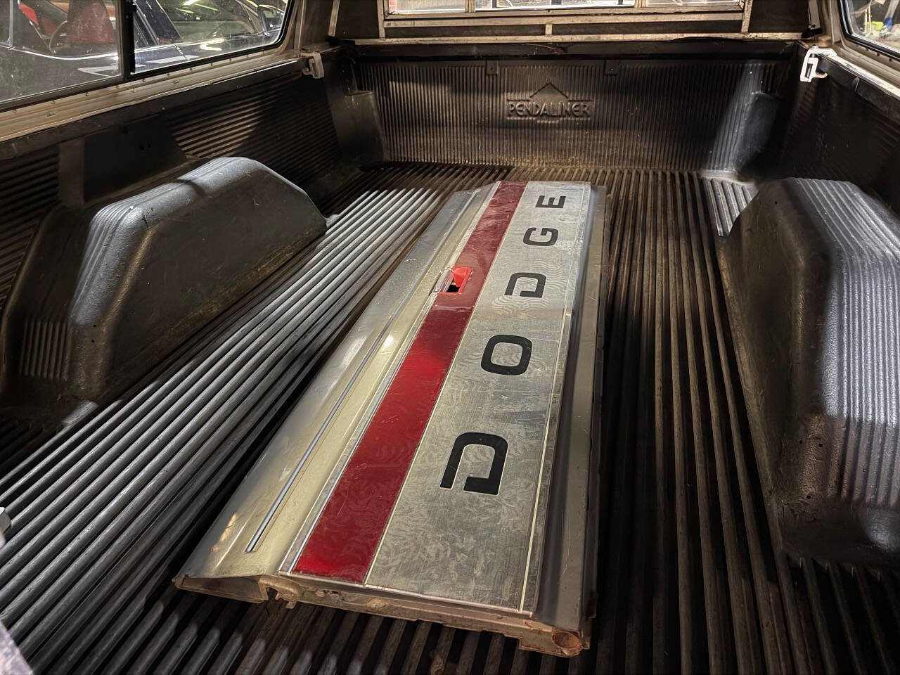 Used 1992 Dodge D/W Truck 250 image 6