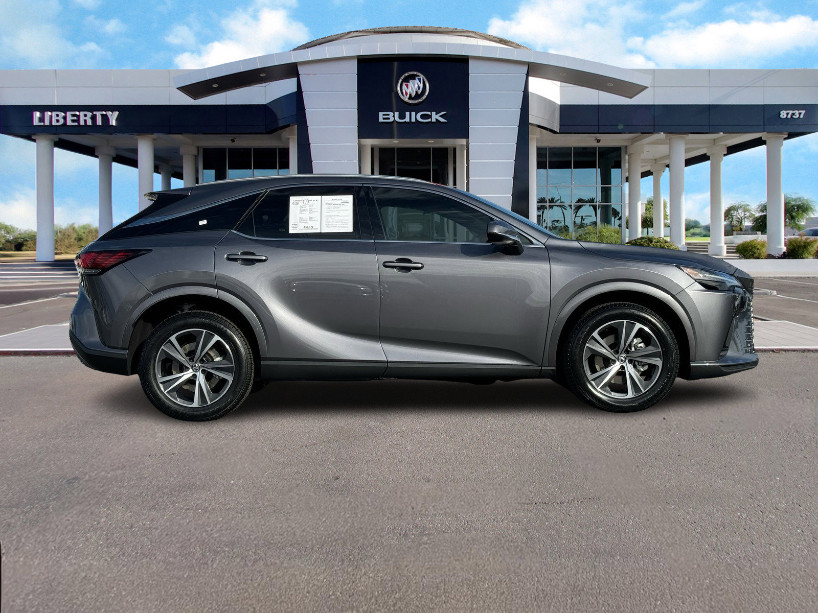 Used 2023 Lexus RX 350h w/ Accessory Package (Z1) image 2