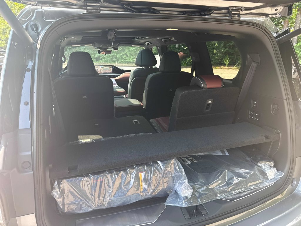 New 2027 INFINITI QX80 Autograph w/ Premium Cargo Package AWD/4WD image 32