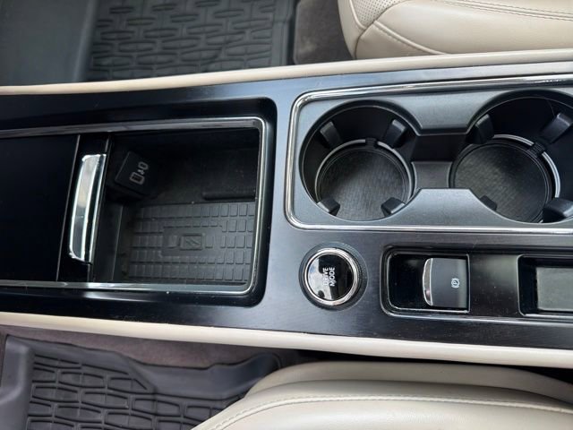 Used 2024 Lincoln Corsair AWD w/ Equipment Group 101A image 31