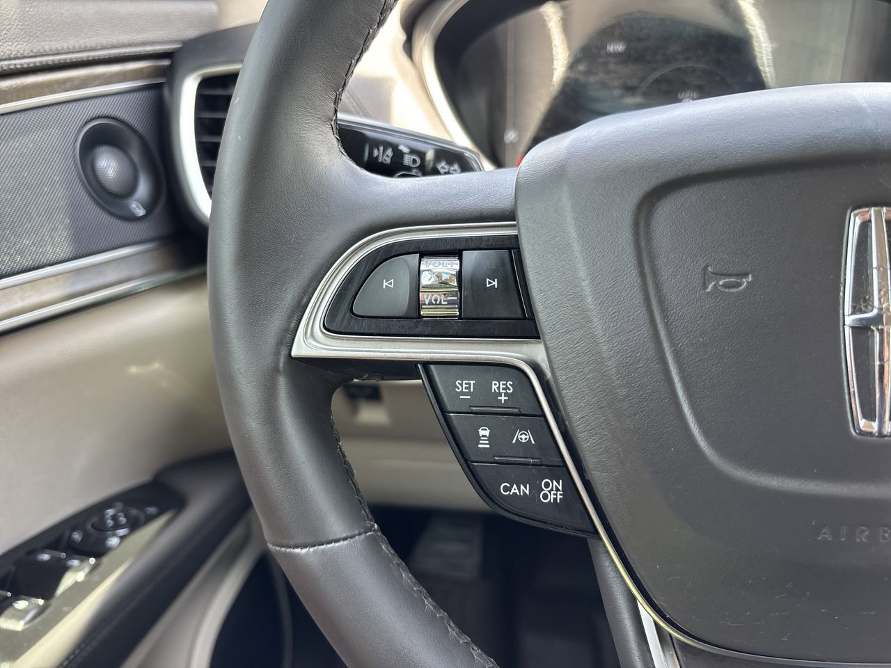 Used 2020 Lincoln Nautilus Reserve w/ Equipment Group 201A AWD/4WD image 29
