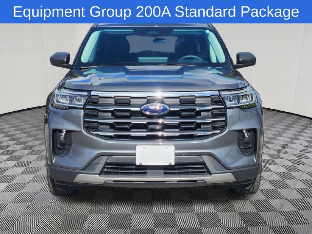 Used 2025 Ford Explorer Active w/ Active Comfort Package RWD image 2