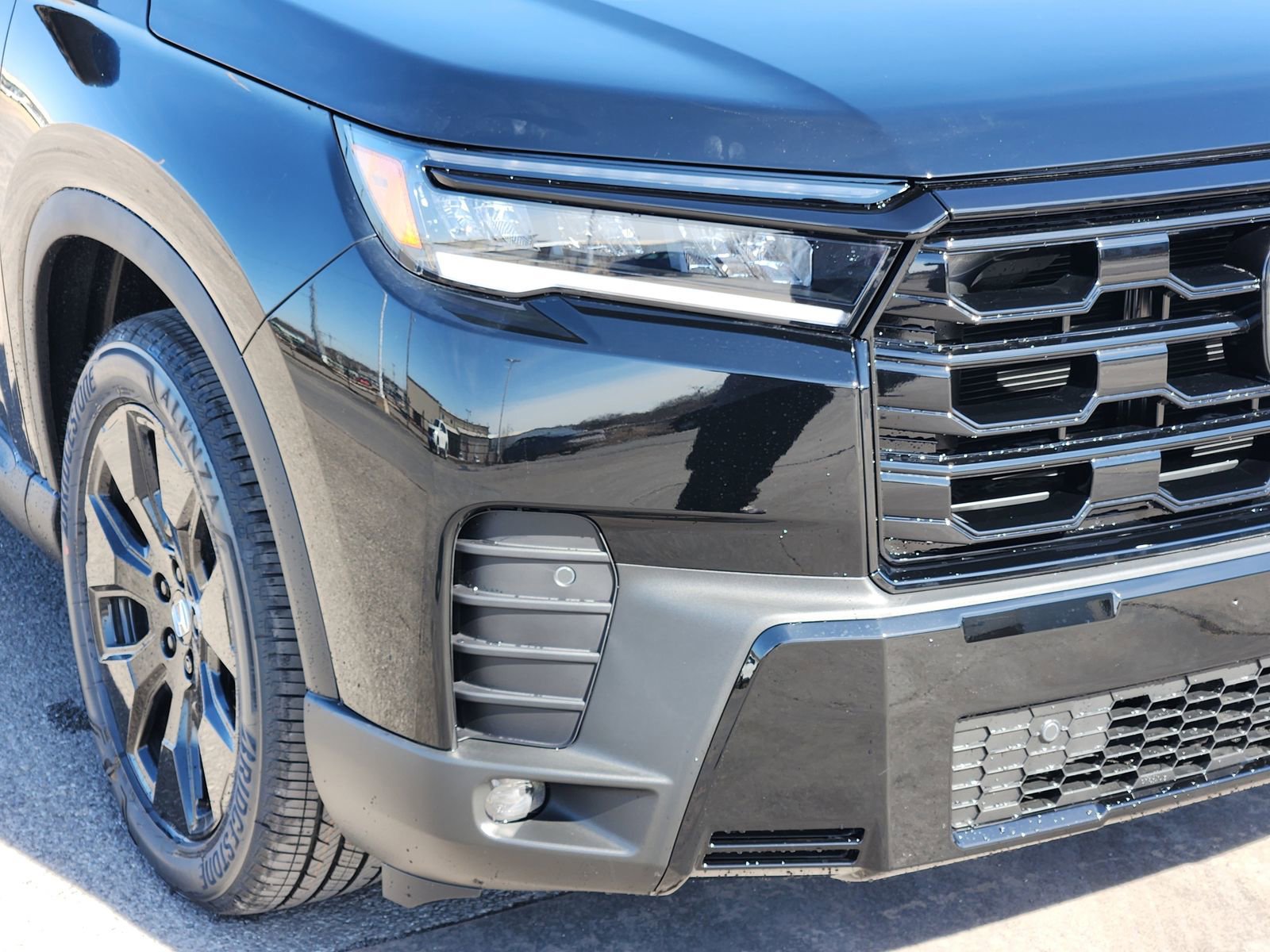 New 2026 Honda Pilot Black Edition image 10