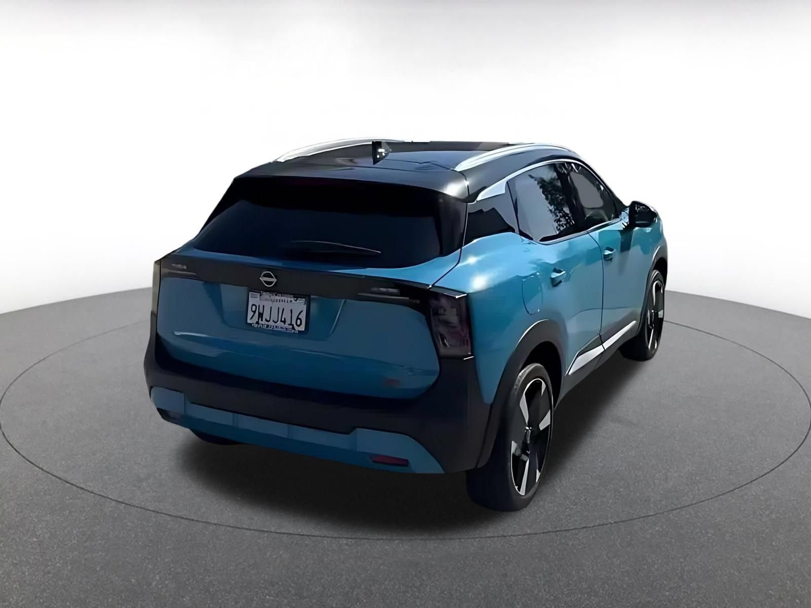 Used 2026 Nissan Kicks SR FWD image 13