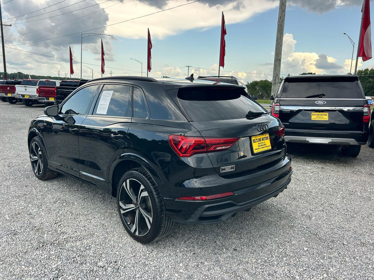 Used 2023 Audi Q3 2.0T Premium Plus w/ Premium Plus Package AWD/4WD image 18