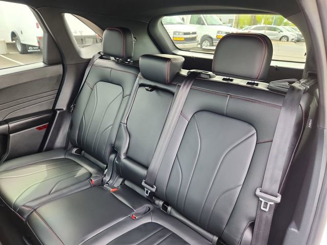 Used 2025 Ford Escape ST-Line Elite w/ Premium Technology Package image 30