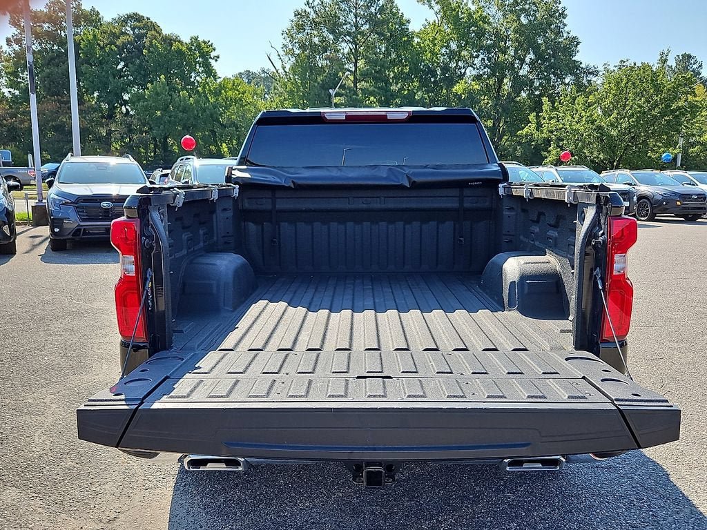 Used 2023 Chevrolet Silverado 1500 LTZ AWD/4WD image 30