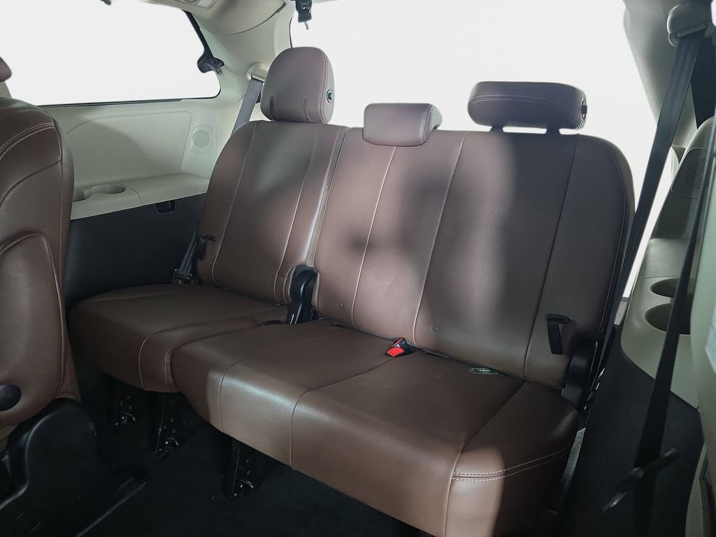 Used 2017 Toyota Sienna Limited Premium w/ Protection Package AWD/4WD image 17