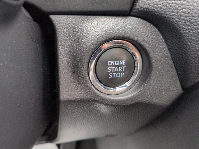 Certified 2025 Toyota RAV4 XLE w/ Convenience Package FWD image 22