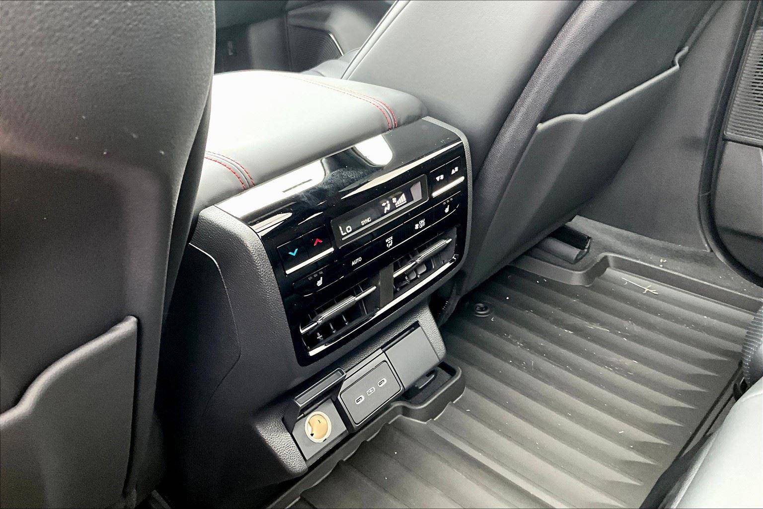 Used 2026 Acura MDX A-Spec image 32