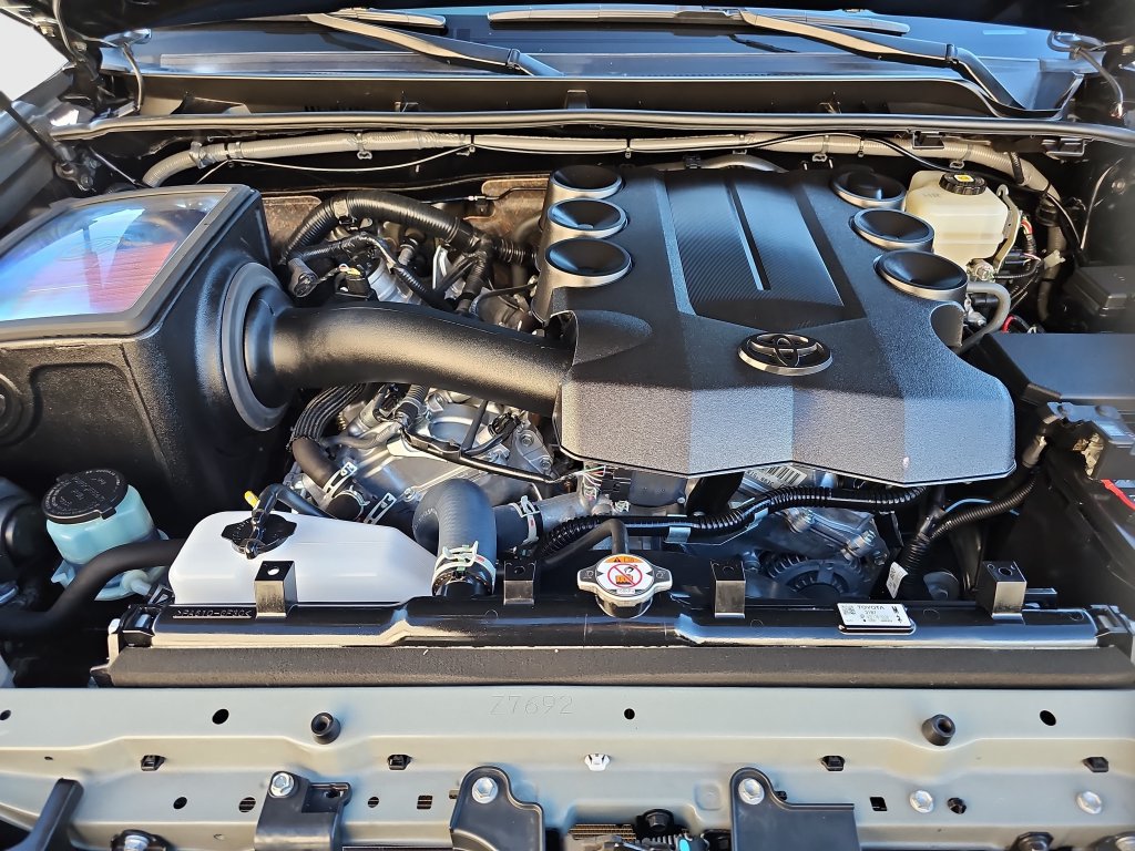 Used 2022 Toyota 4Runner SR5 AWD/4WD image 23