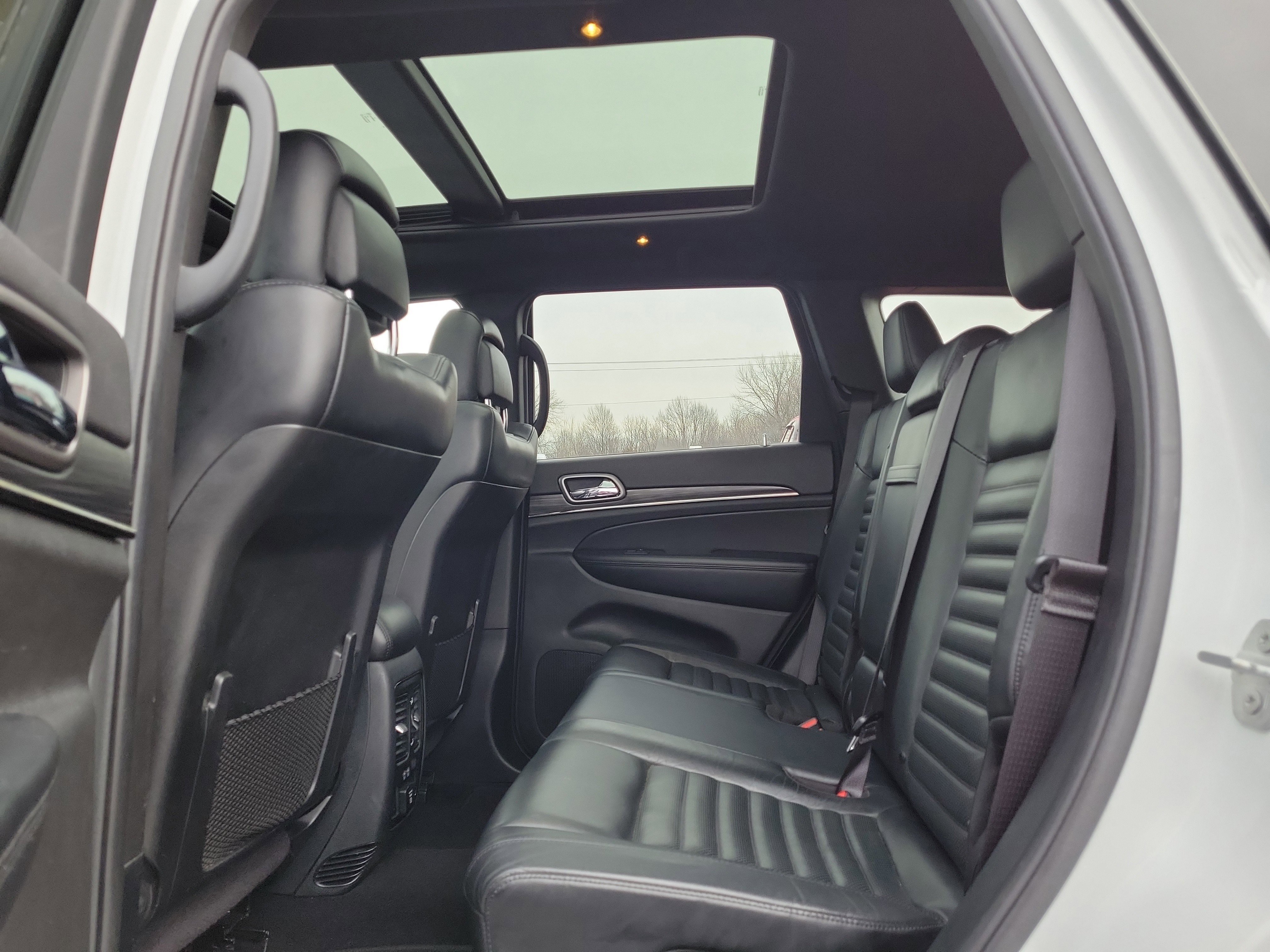 Used 2020 Jeep Grand Cherokee Limited X image 11