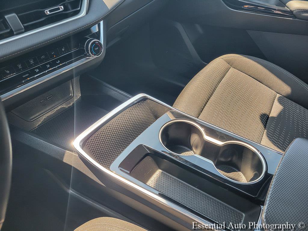 Certified 2025 Chevrolet Equinox LT FWD image 18