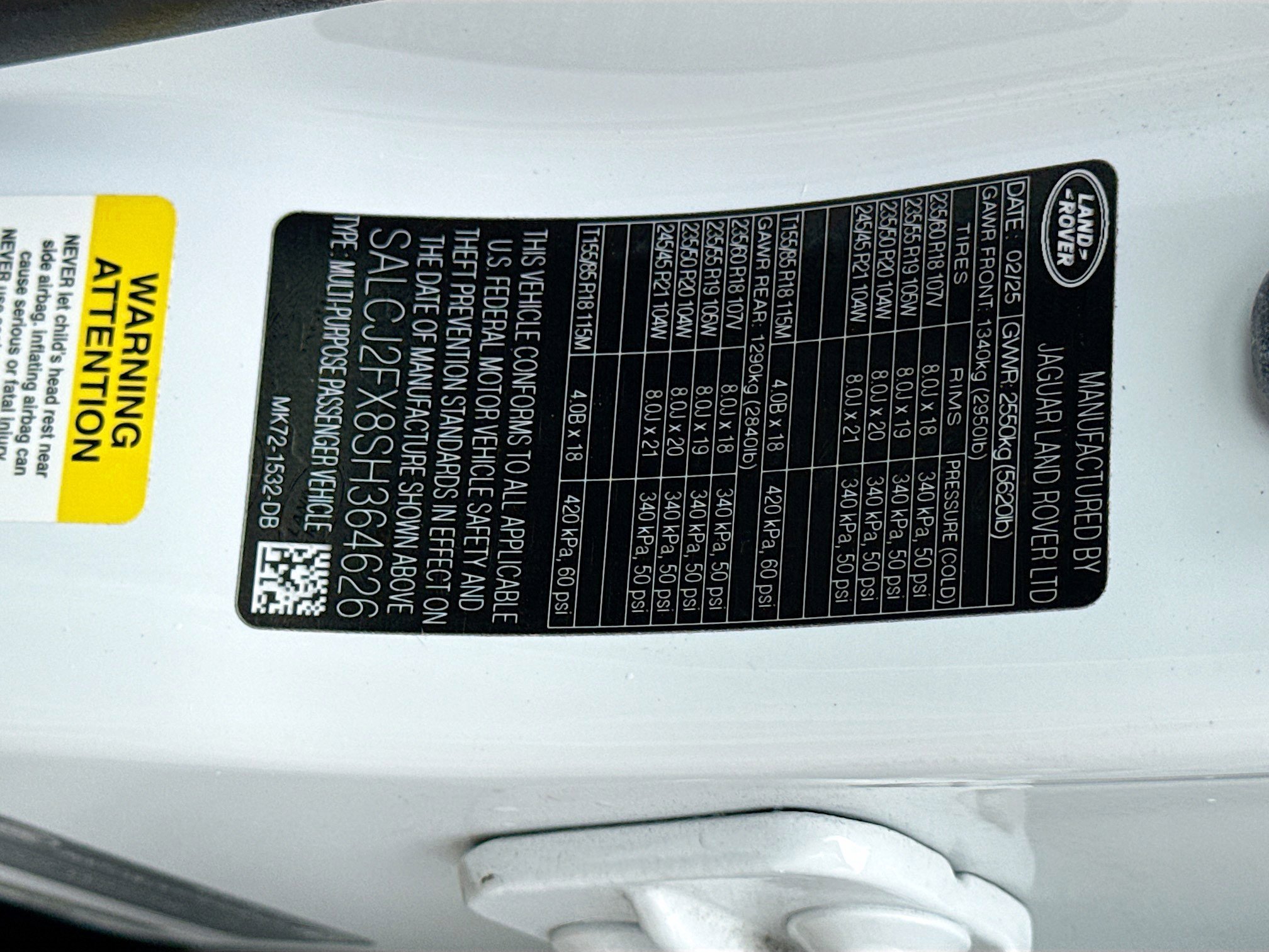 Certified 2025 Land Rover Discovery Sport S image 44