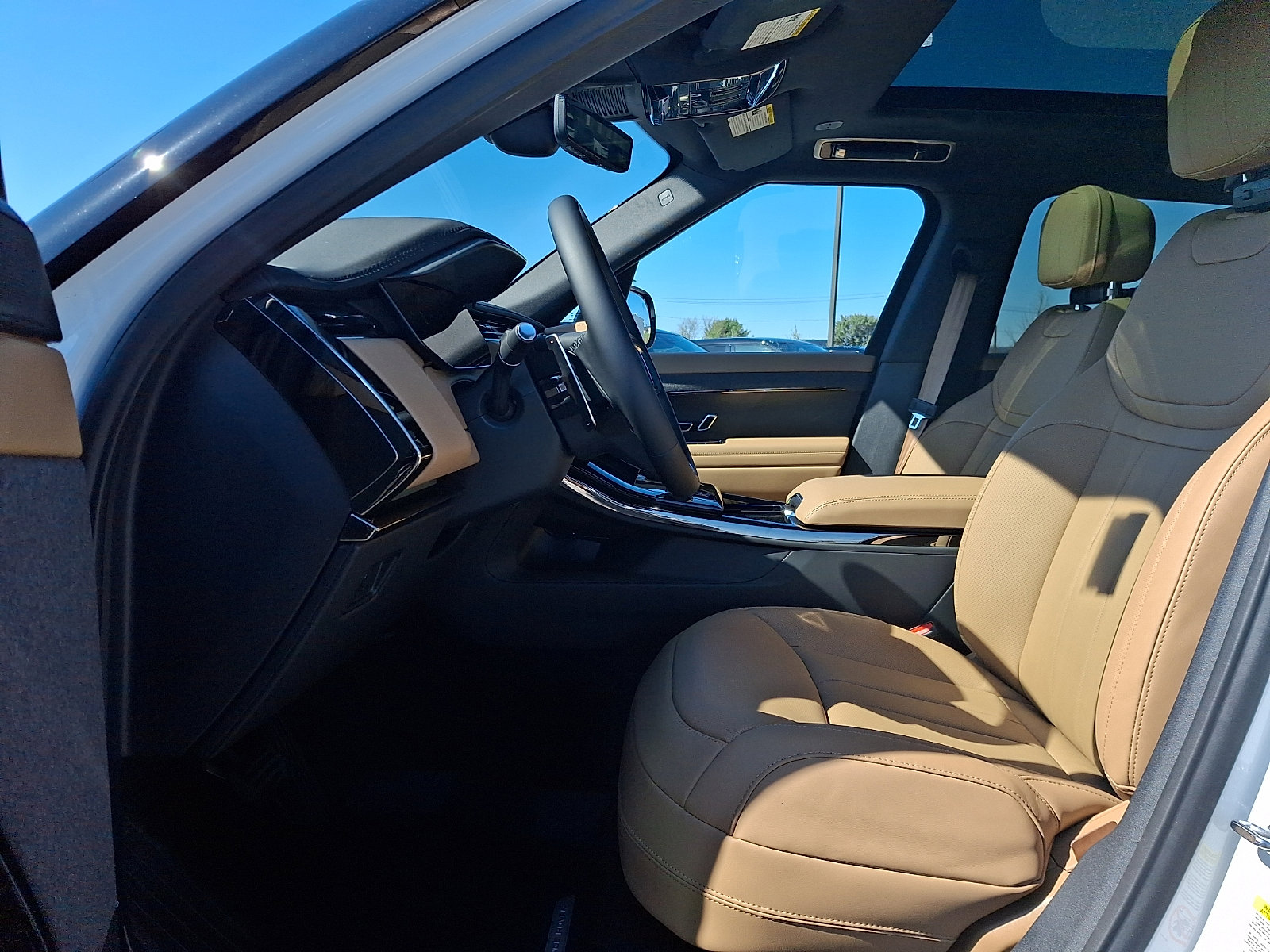 New 2026 Land Rover Range Rover Sport SE image 11