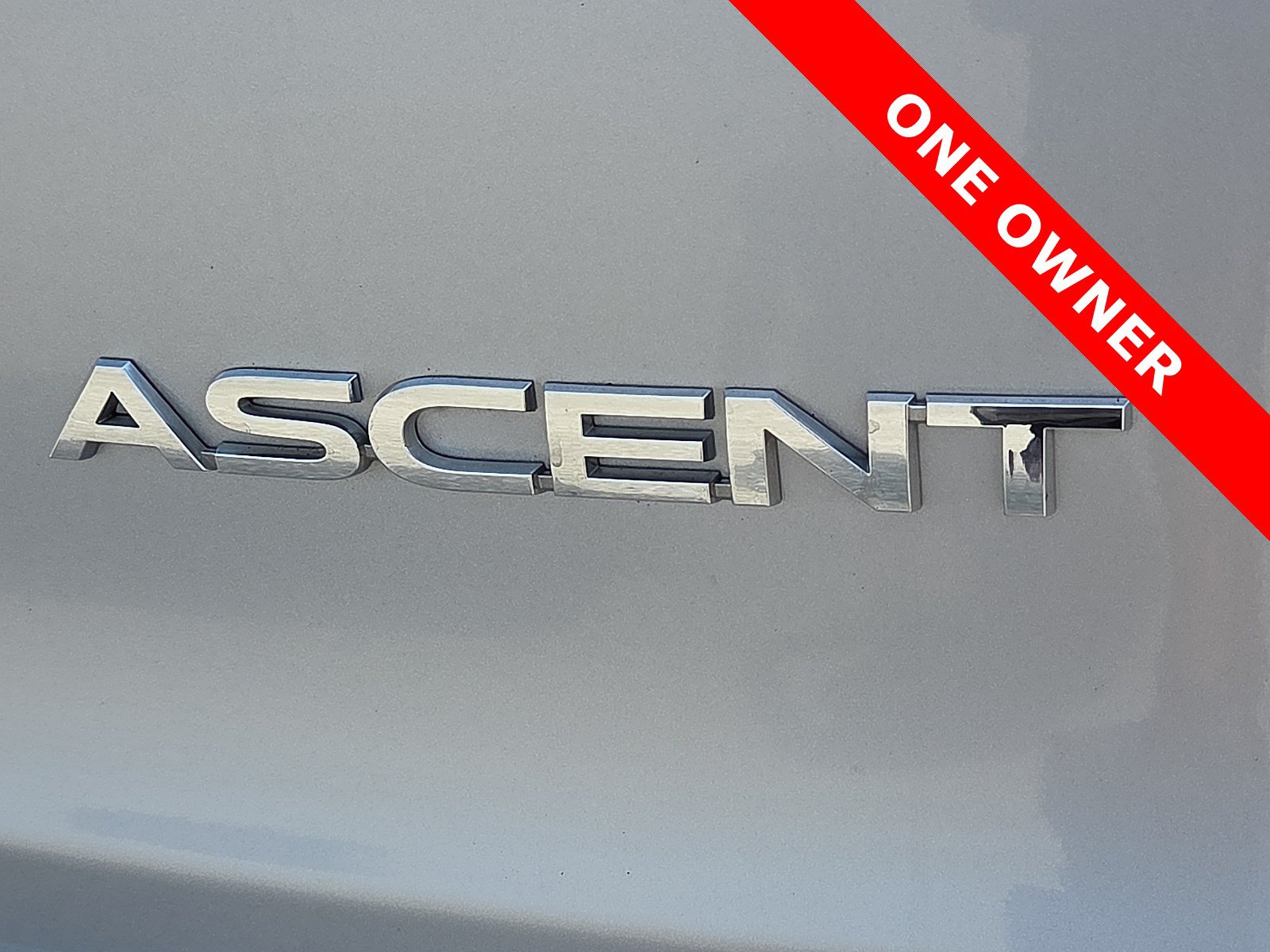 Used 2021 Subaru Ascent 8-Passenger AWD/4WD image 8
