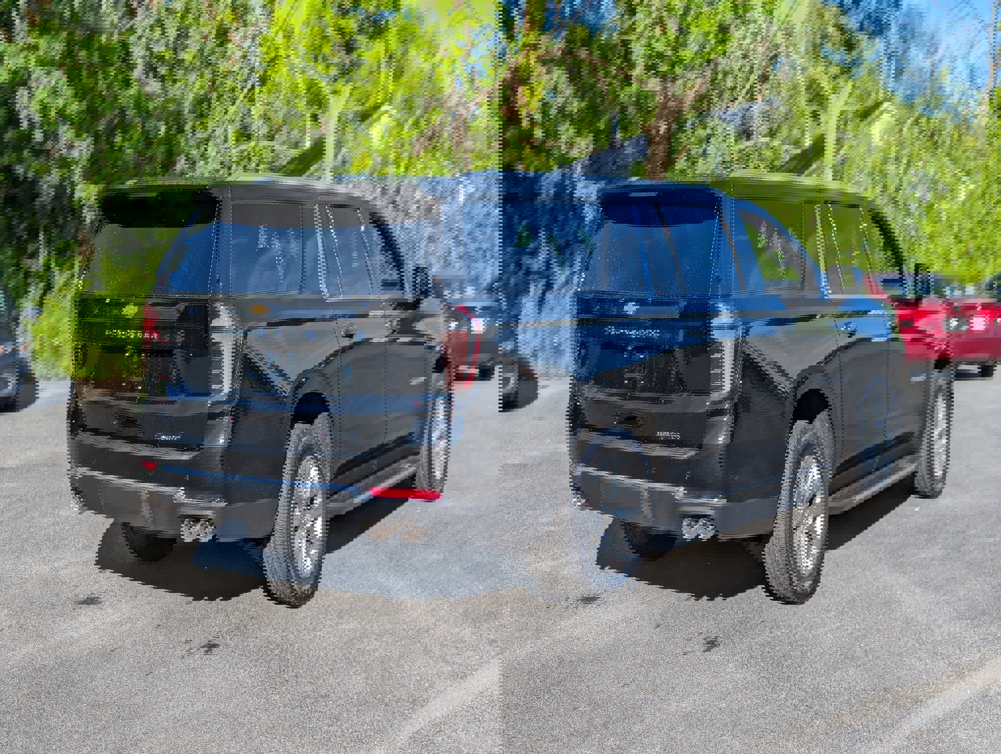 New 2025 Chevrolet Suburban Premier image 9