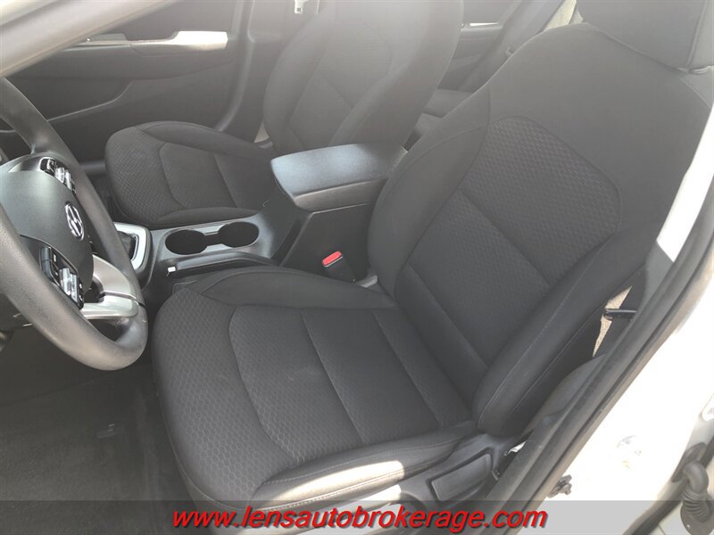Used 2019 Hyundai Elantra SEL w/ Cargo Package FWD image 12