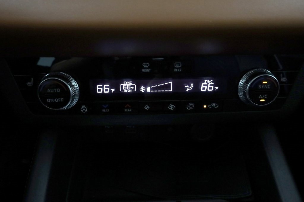 Used 2022 Mitsubishi Outlander SEL image 31