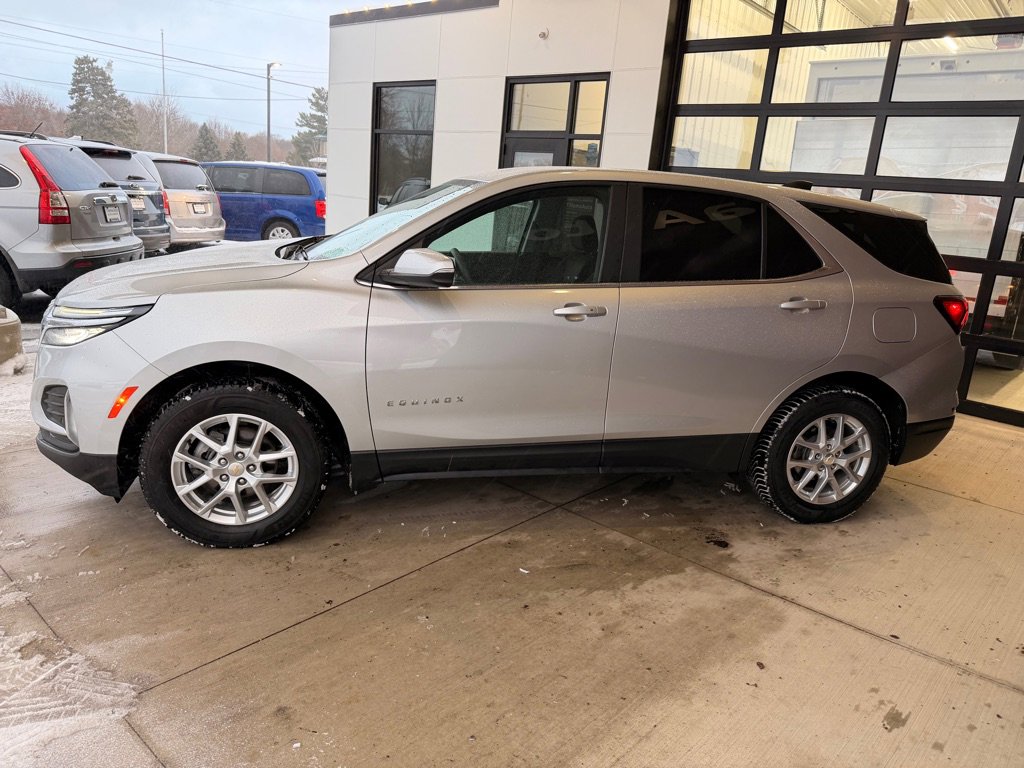 Used 2022 Chevrolet Equinox LT image 4