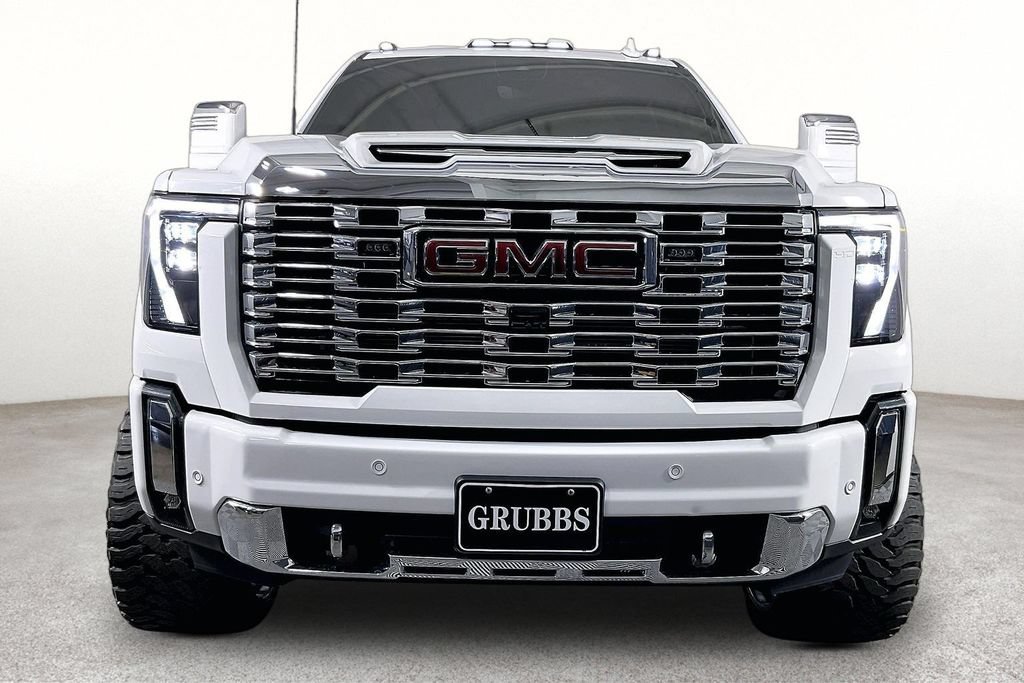 Used 2025 GMC Sierra 2500 Denali w/ Denali Reserve Package AWD/4WD image 5