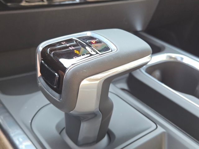 New 2026 Chevrolet Silverado 1500 High Country AWD/4WD image 32