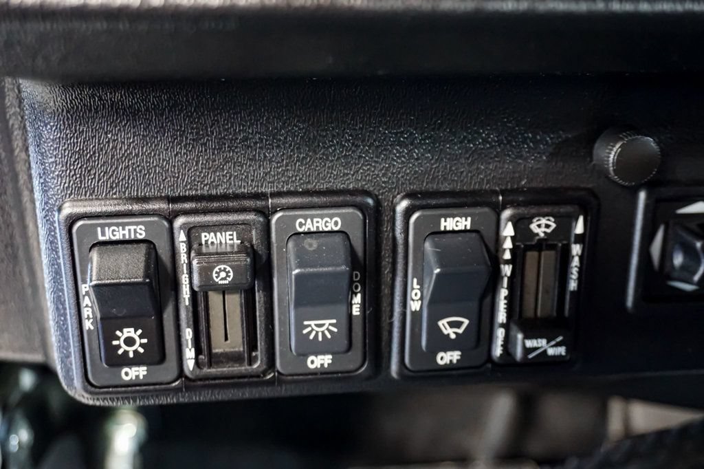 Used 2003 HUMMER H1 4-Door Wagon AWD/4WD image 26