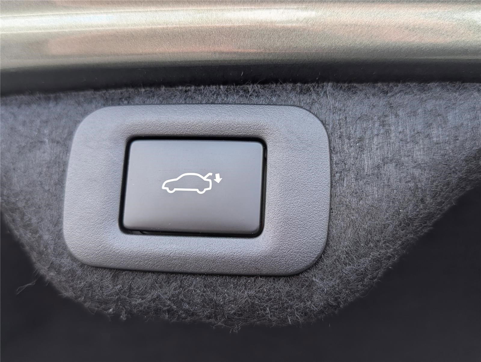 Used 2024 Lexus ES 350 w/ Technology Package image 14