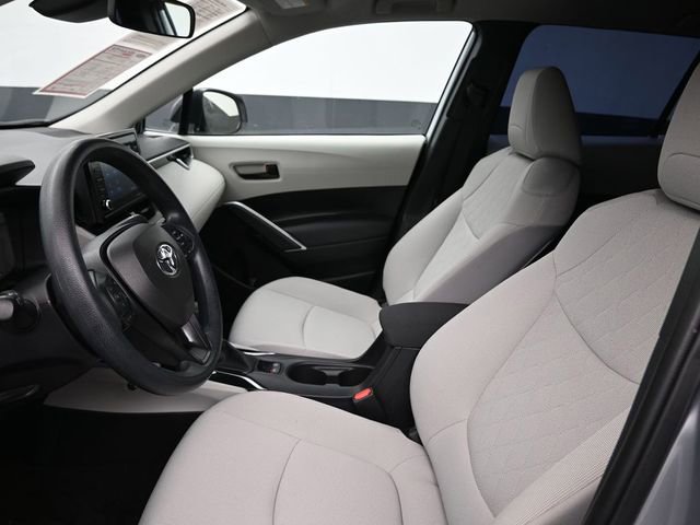 Certified 2022 Toyota Corolla Cross L image 28