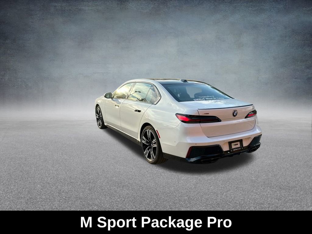 Used 2025 BMW 760i xDrive 760i xDrive w/ Executive Package image 7