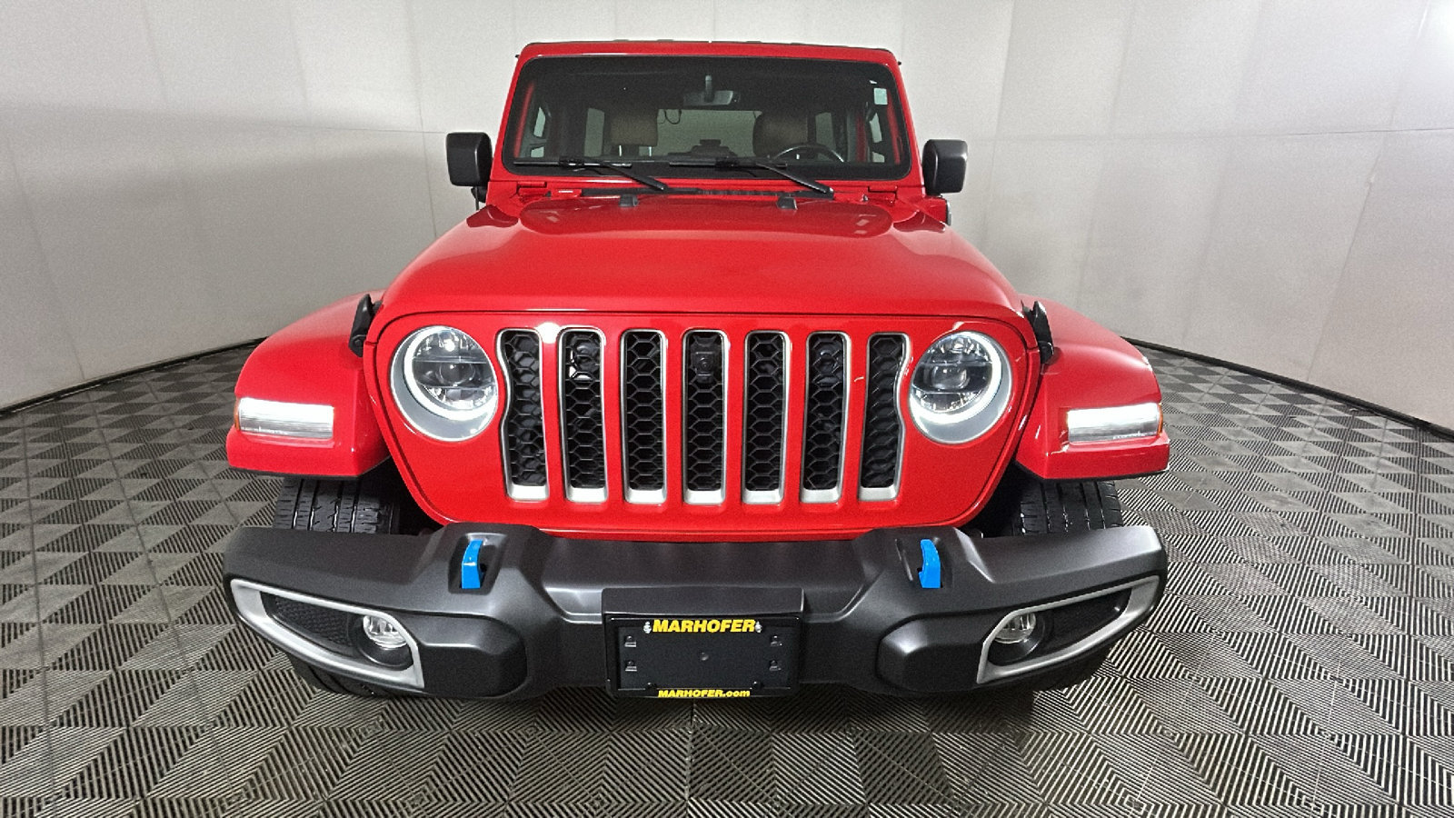 Used 2023 Jeep Wrangler Unlimited Sahara w/ Cold Weather Group AWD/4WD image 9