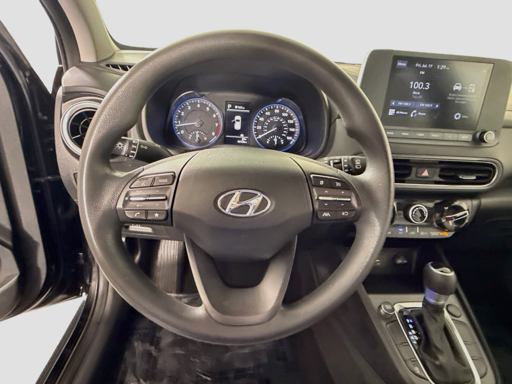 Used 2022 Hyundai Kona SEL FWD image 13