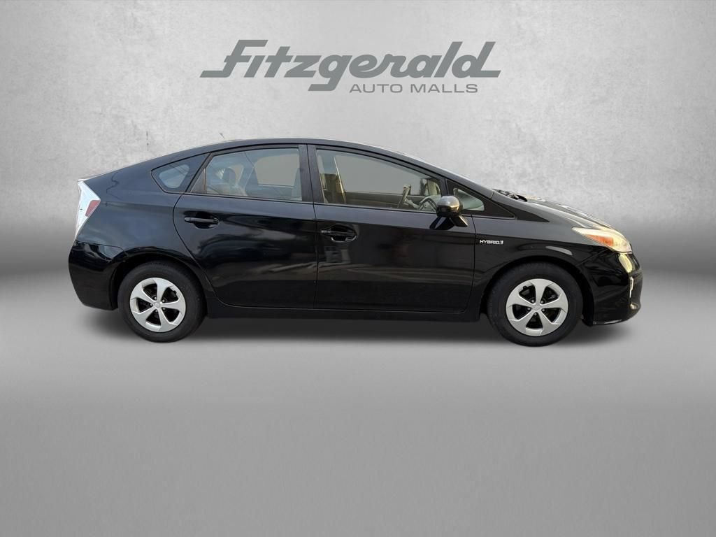 Used 2014 Toyota Prius Two FWD image 6