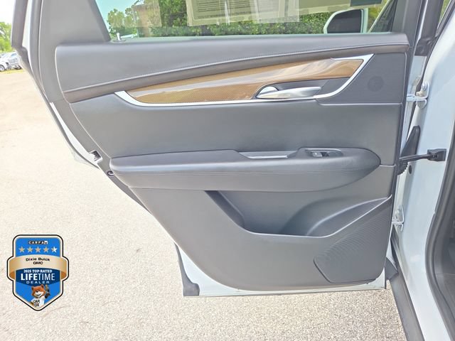 Certified 2018 Cadillac XT5 Platinum w/ Driver Assist Package AWD/4WD image 10